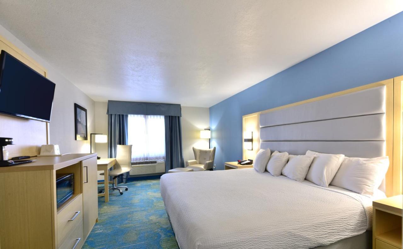 Days Inn By Wyndham Springville Esterno foto