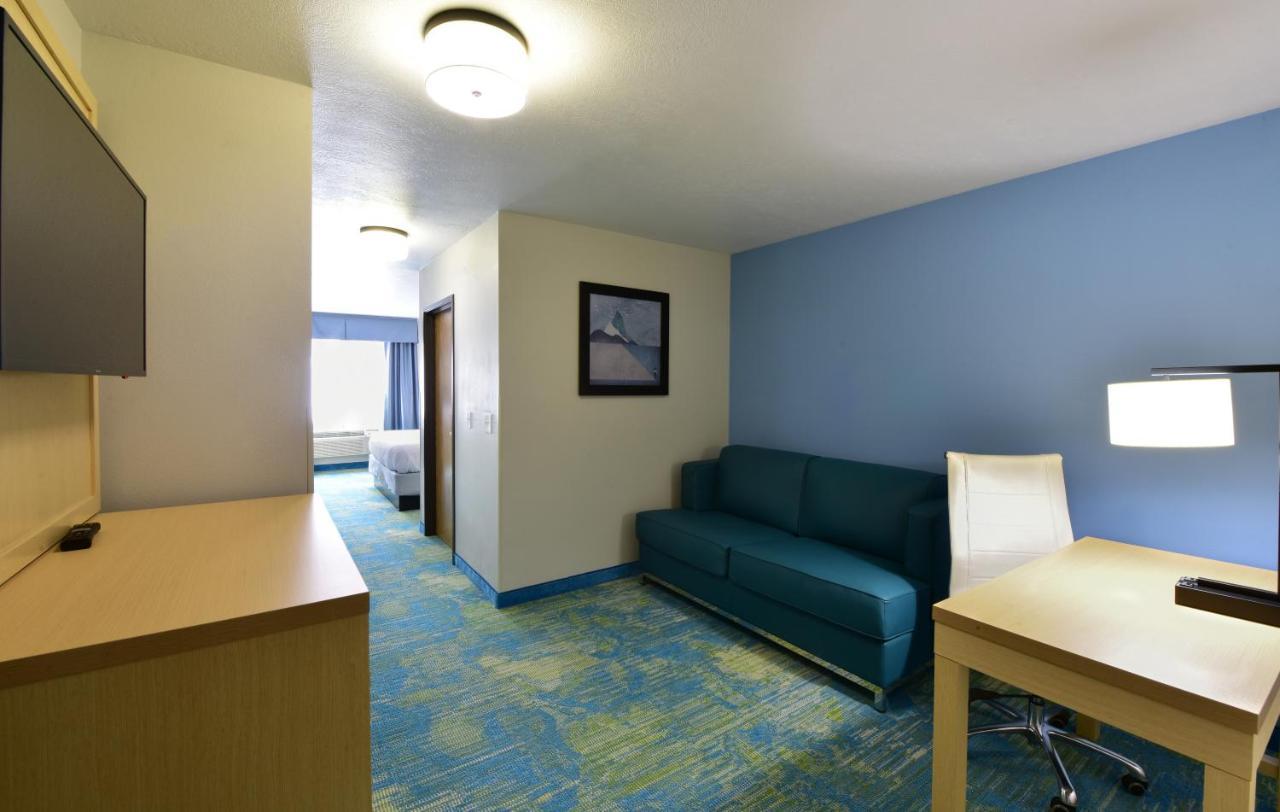 Days Inn By Wyndham Springville Esterno foto