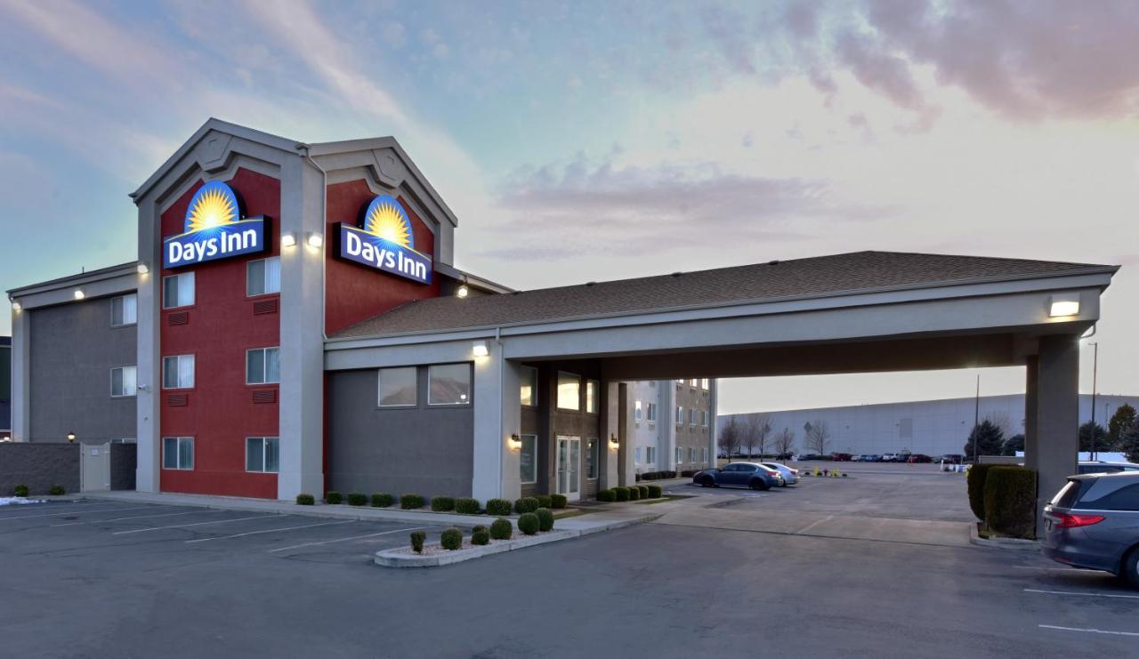 Days Inn By Wyndham Springville Esterno foto