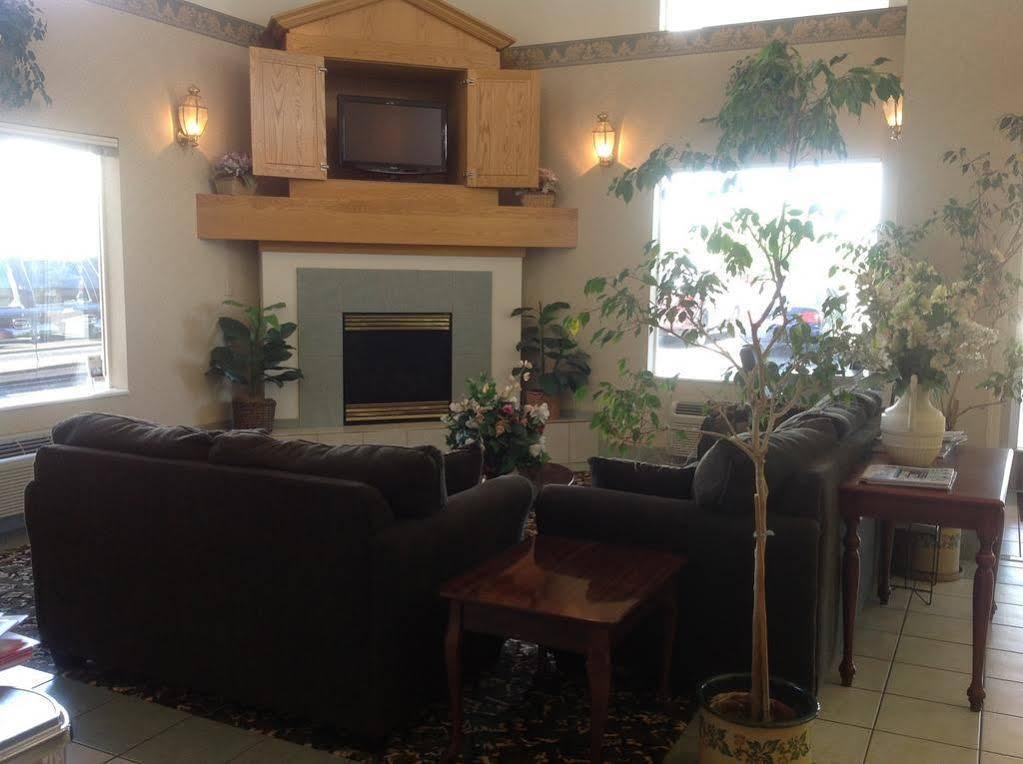 Days Inn By Wyndham Springville Esterno foto