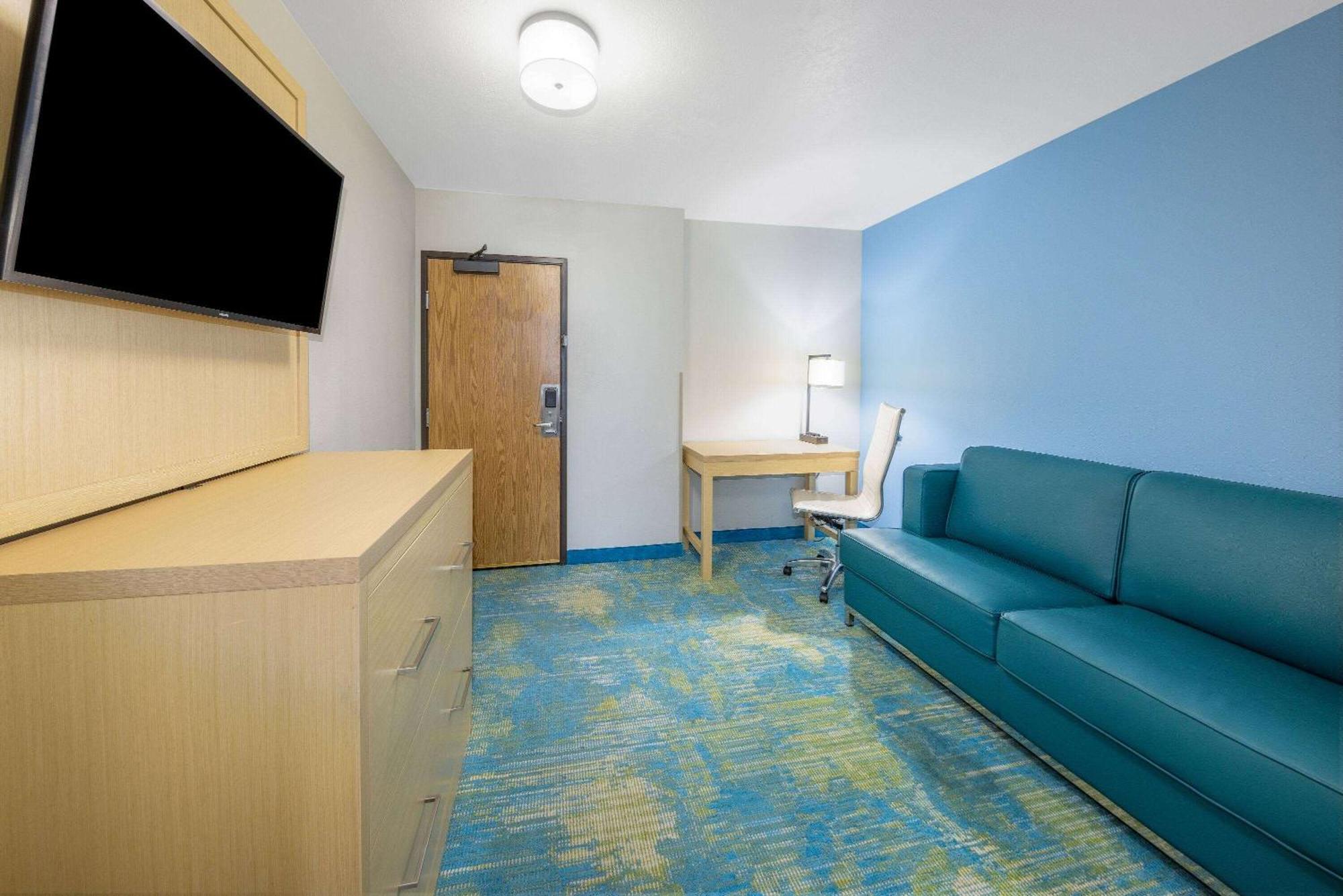 Days Inn By Wyndham Springville Esterno foto