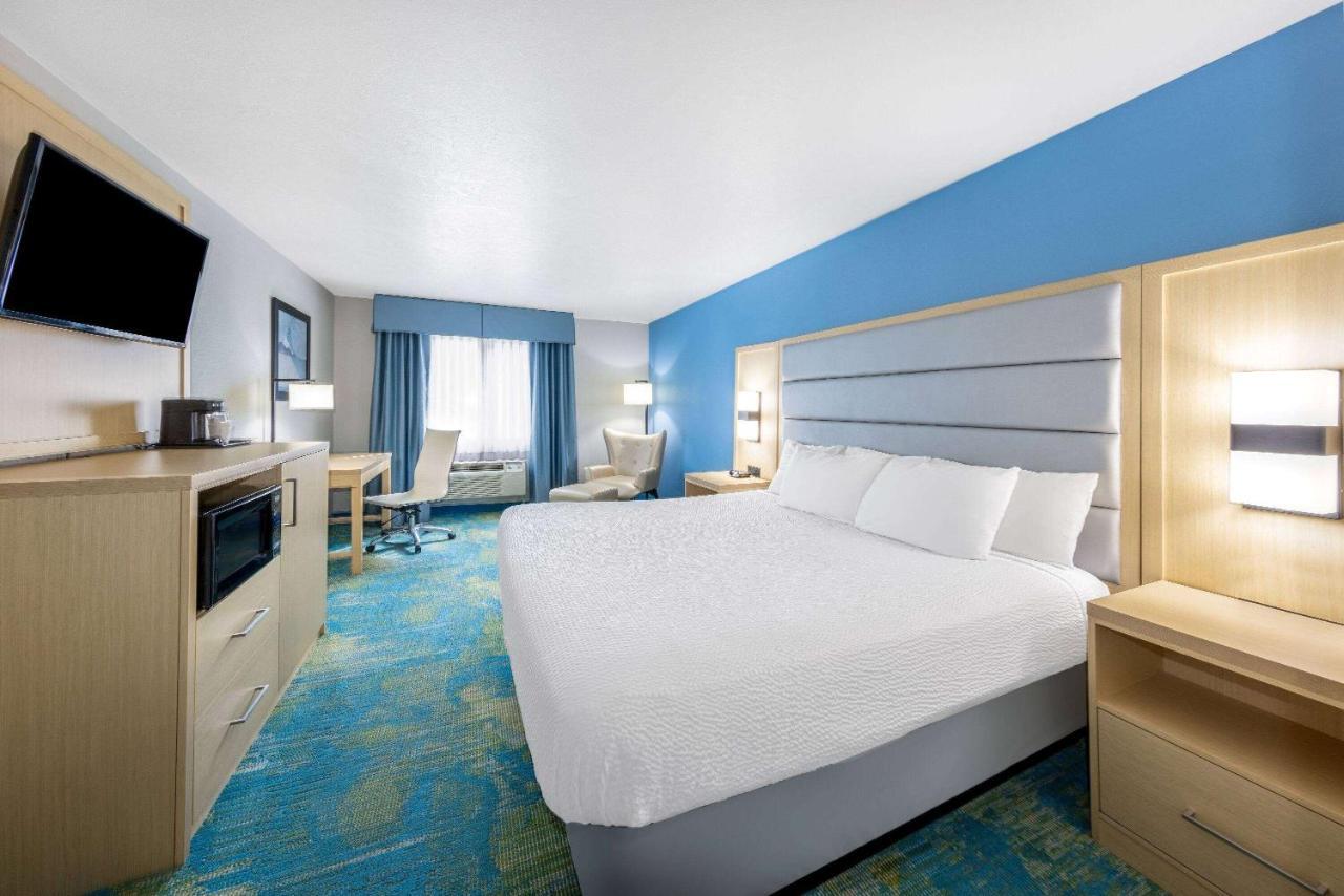 Days Inn By Wyndham Springville Esterno foto